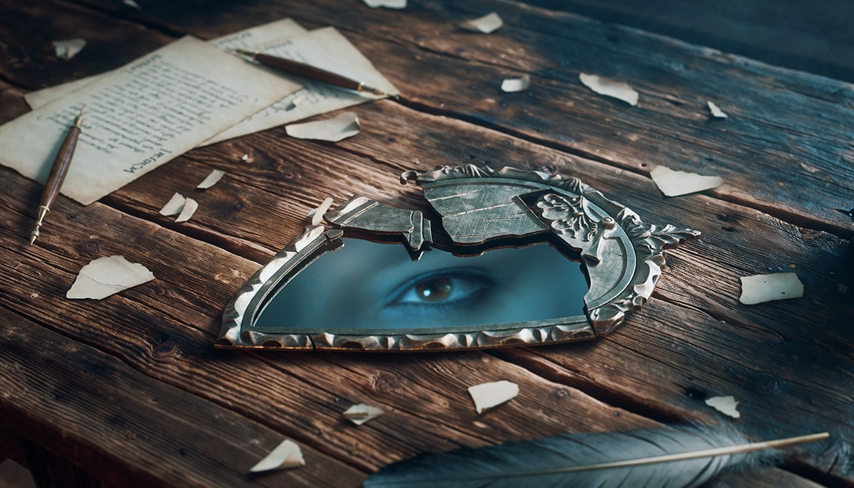 ハリーポッターの鏡の破片の正体は？映画で語られなかった真実を解説