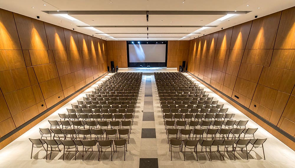 インザメガチャーチと「つまらない」という評価についてもっと詳しく：イメージ